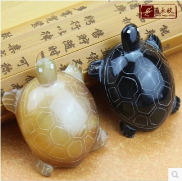 西藏牦牛角乌龟小摆件 手工牛角工艺品