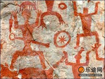 一幅幅神秘的岩画,讲述的便是一个个优美动人的骆越民族故事。_岩石惊现武功“天书”破千古谜_乐途旅游网
