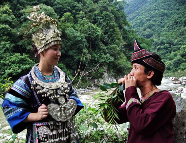 土家民俗礼仪——木叶传情的故事 土家民俗礼仪——木叶传情的故事