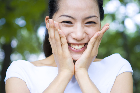 社交中的微笑 \