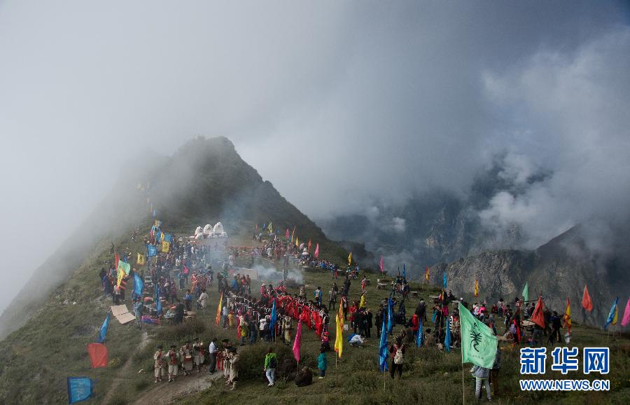 (XHDW)(1)四川理县:“白石祭”再现古羌民族文化